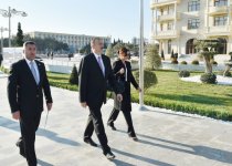 Президент Азербайджана и его супруга ознакомились с условиями, созданными в новом парке в Наримановском районе Баку (ФОТО)