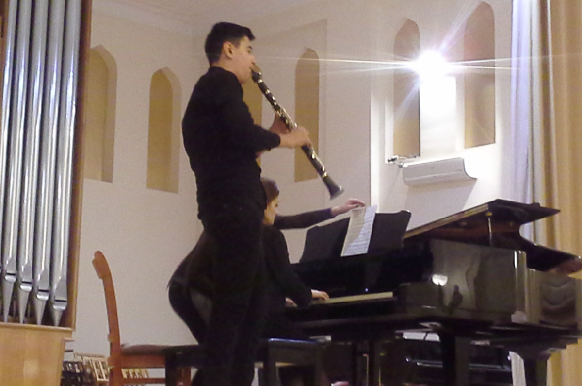 В Баку прошел фестиваль юных музыкантов (ФОТО)