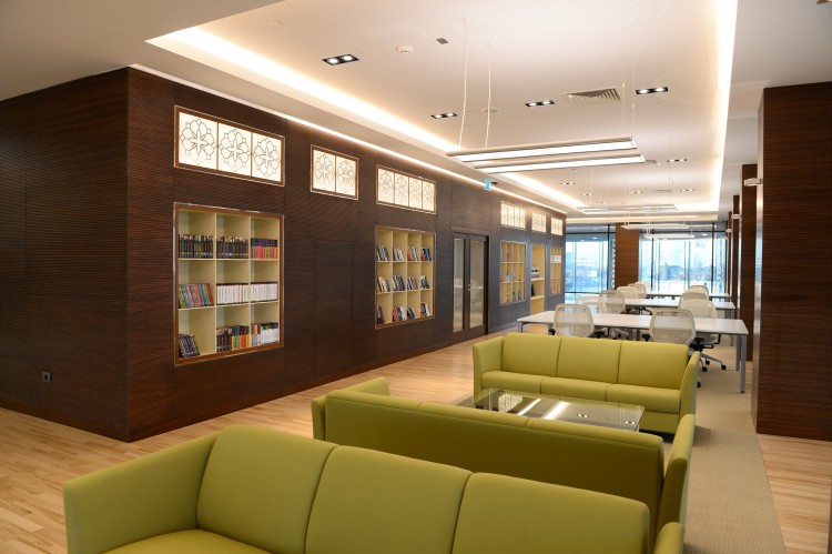 Президент Ильхам Алиев и его супруга Мехрибан Алиева приняли участие в открытии нового здания Госнефтефонда Азербайджана (ФОТО)