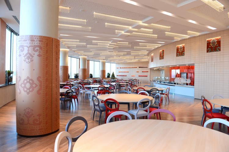 Президент Ильхам Алиев и его супруга Мехрибан Алиева приняли участие в открытии нового здания Госнефтефонда Азербайджана (ФОТО)