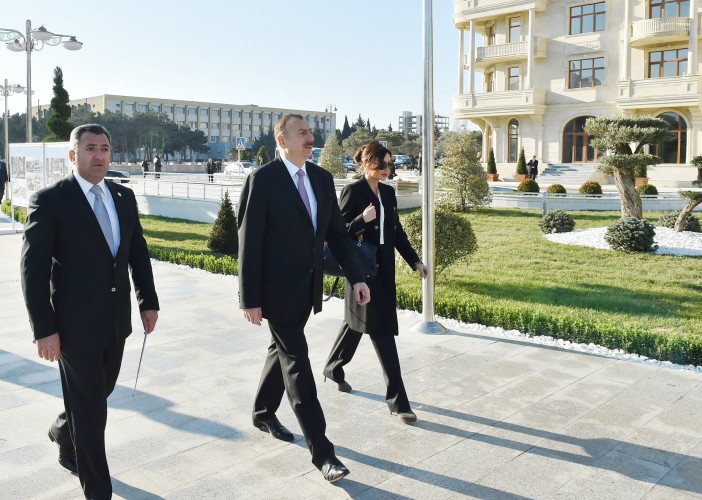 Президент Азербайджана и его супруга ознакомились с условиями, созданными в новом парке в Наримановском районе Баку (ФОТО)