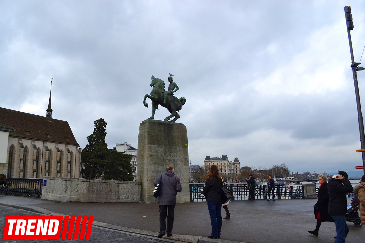 Новогодний Цюрих глазами азербайджанца – красочные витрины, древняя архитектура…(ФОТО)