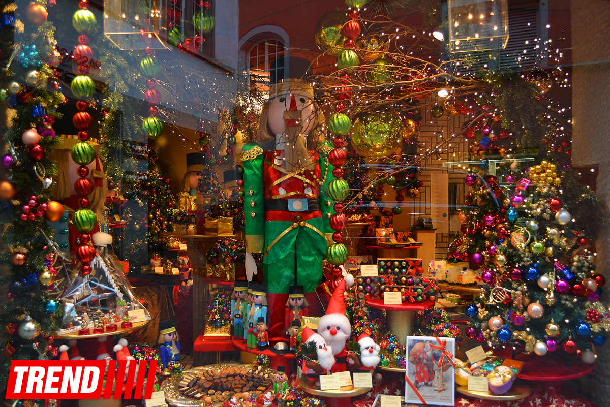 Новогодний Цюрих глазами азербайджанца – красочные витрины, древняя архитектура…(ФОТО)