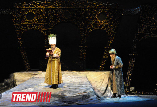В Баку состоялась премьера спектакля "Надир шах" по роману Юнуса Огуза (ФОТО)