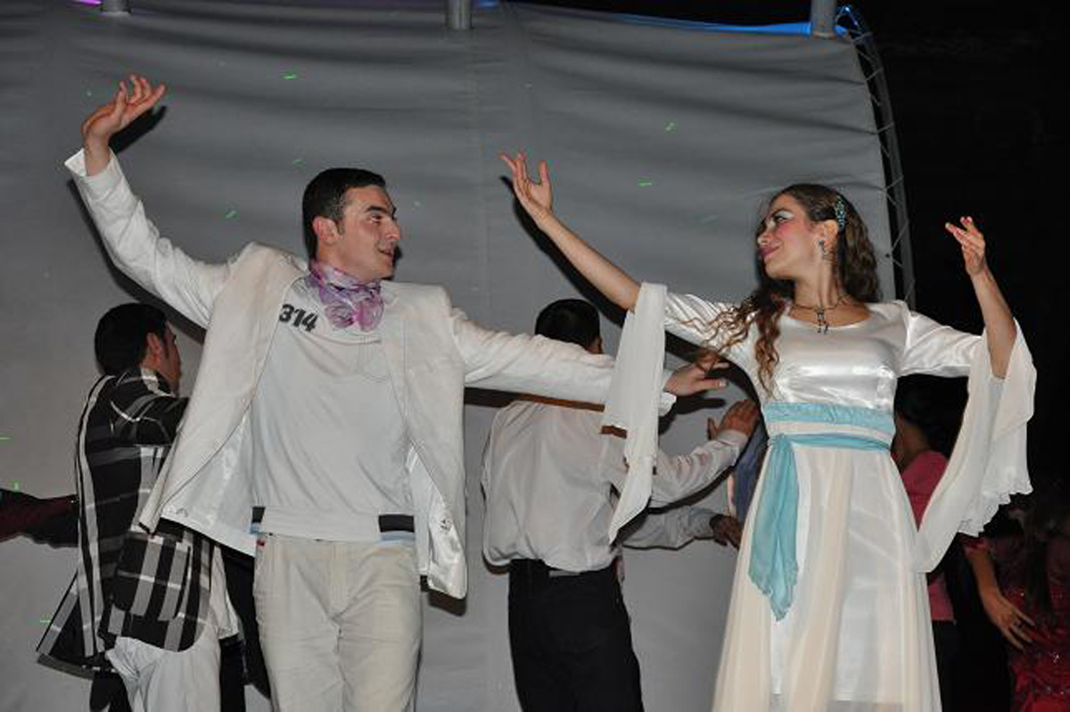 "Мой белый голубь" - спектакль о чистой любви Агиля и Туран (ФОТО)