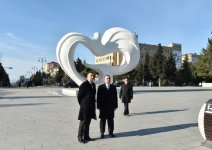 Президент Ильхам Алиев ознакомился с работой по реконструкции, проводимой в городском парке в Сумгайыте (ФОТО)