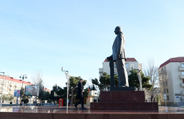 Президент Ильхам Алиев принял участие в открытии ряда объектов в Сумгайыте (ФОТО)