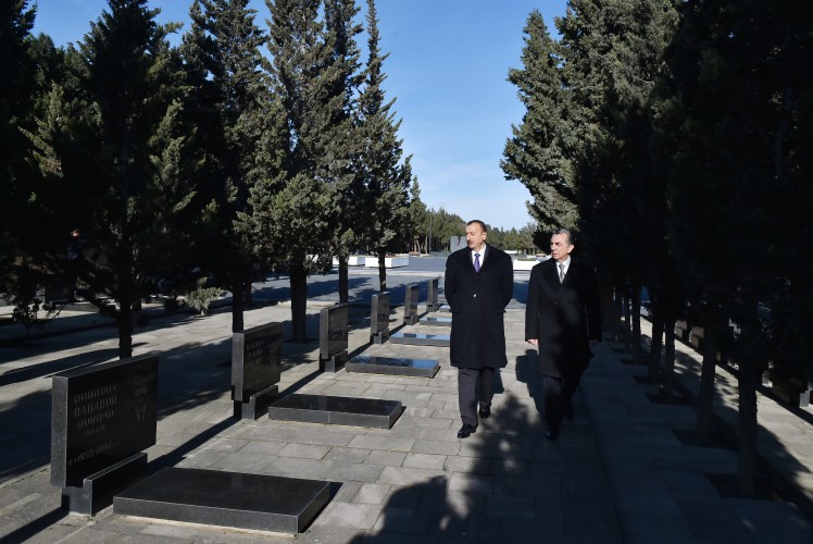 Президент Ильхам Алиев ознакомился с работой по реконструкции, проводимой в городском парке в Сумгайыте (ФОТО)