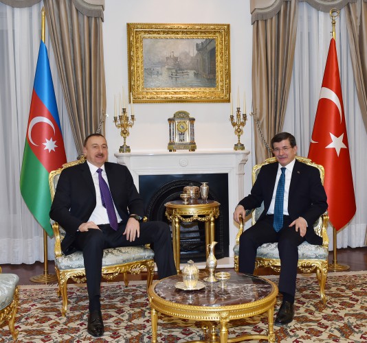 Президент Азербайджана встретился с премьер-министром Турции (ФОТО)