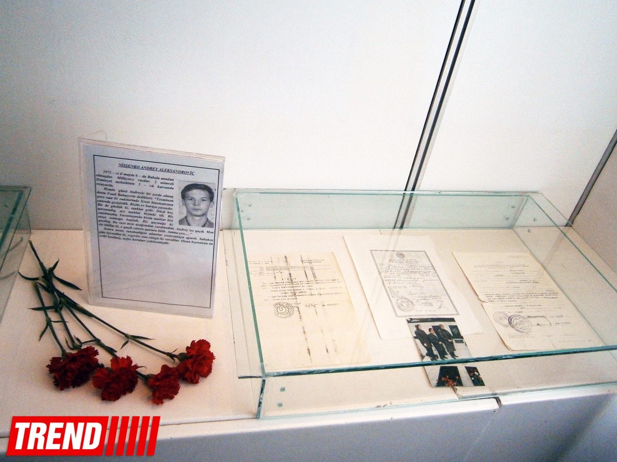 В Баку представлены личные вещи жертв трагедии 20 января (ФОТО)