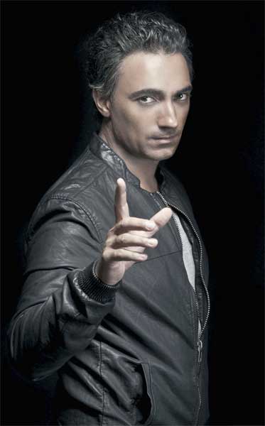 В Баку пройдет "Парад звезд" с участием Бурака Озчивита, Фахрийи Эвджен и Селима Байрактара (ФОТО)