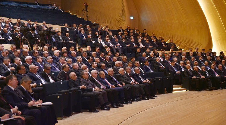 Президент Ильхам Алиев: Несмотря на возрастание вызовов в мире, уверенное, успешное развитие Азербайджана будет продолжаться (ФОТО)