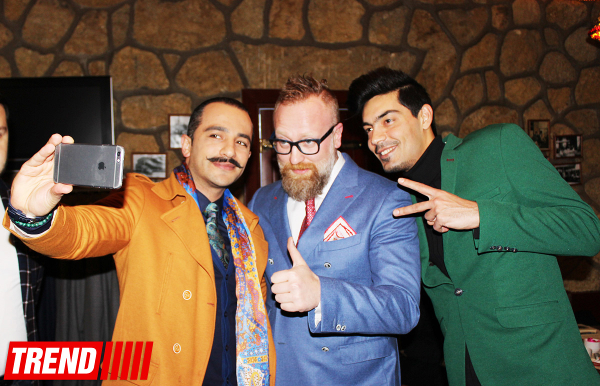 Известные итальянские дизайнеры провели в Баку выставку элитной одежды и обуви (ФОТО)