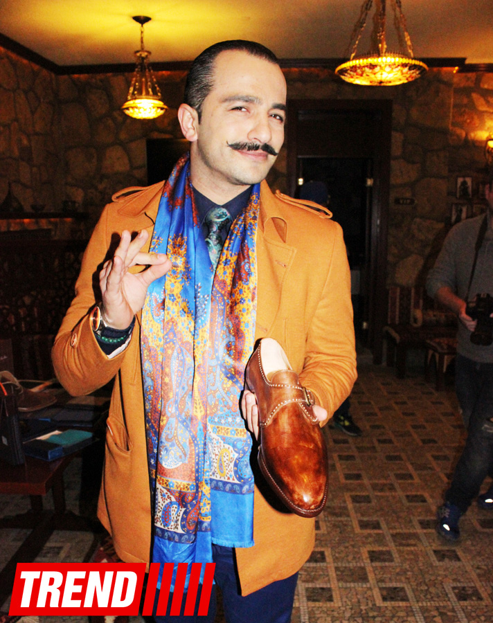 Известные итальянские дизайнеры провели в Баку выставку элитной одежды и обуви (ФОТО)