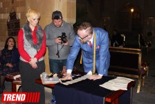 Известные итальянские дизайнеры провели в Баку выставку элитной одежды и обуви (ФОТО)