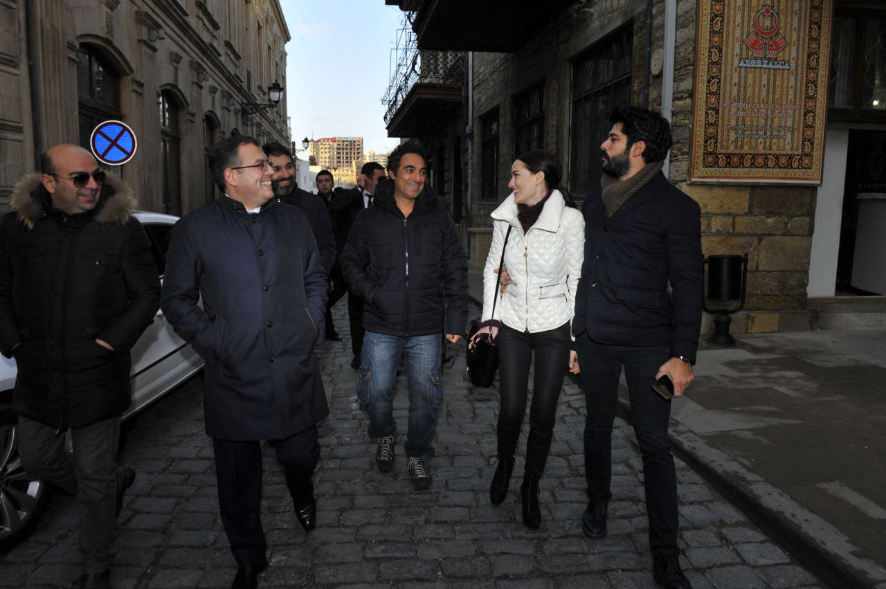 Это и есть настоящая любовь – турецкие звезды в Баку (ФОТО)