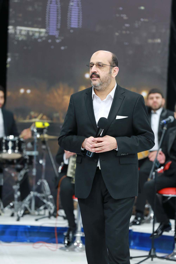 "Бакинское время" Вагифа Мустафазаде (ФОТО)