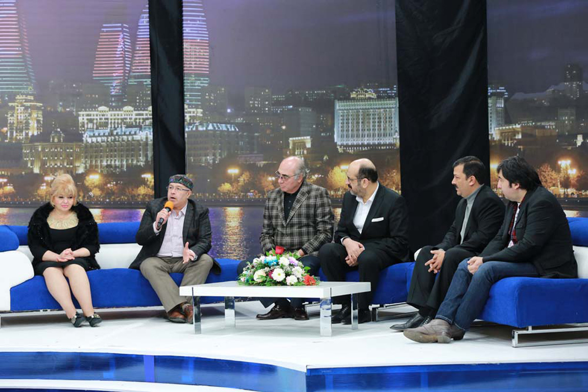 "Бакинское время" Вагифа Мустафазаде (ФОТО)