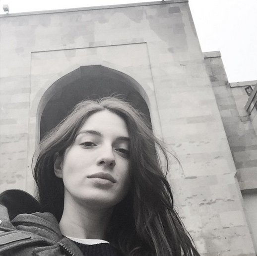 Мария Вальверде знакомится с достопримечательностями Баку (ФОТО)