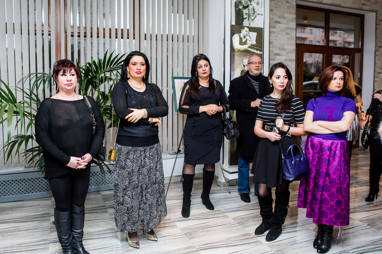 В Баку состоялось торжественное открытие VIP Production - первая выставка Лалы Умуд (ФОТО)