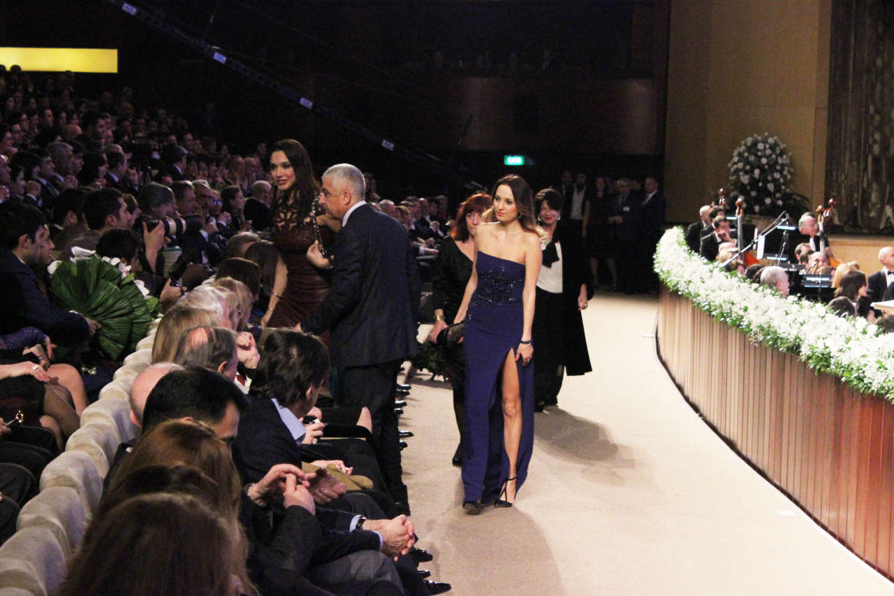 Николай Басков привез возлюбленную в Баку (ФОТО)