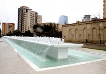 В Баку создан новый комплекс фонтанов и водопадов (ФОТО)