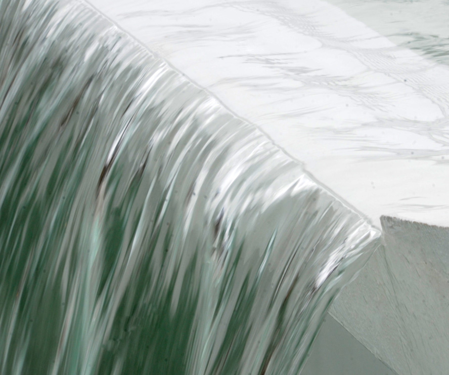 В Баку создан новый комплекс фонтанов и водопадов (ФОТО)