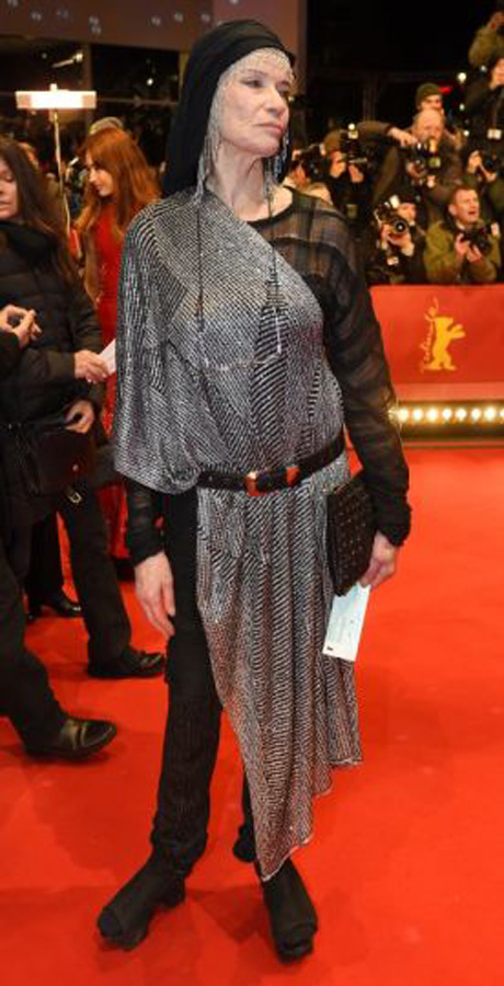 Красная дорожка Берлинского кинофестиваля: наряды звёзд (ФОТО)