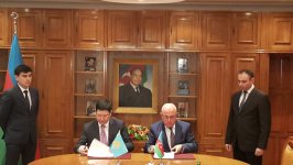 Таможни Азербайджана и Казахстана подписали план взаимодействия (ФОТО)