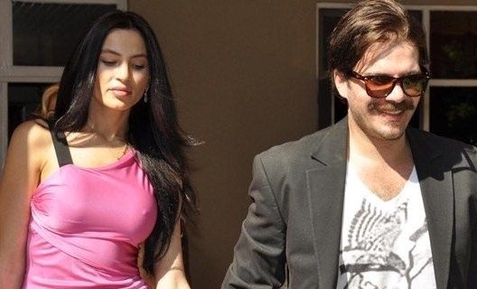 Турецкая звезда Толга Карел и азербайджанская модель Гюнай Мусаева разводятся (ФОТО)