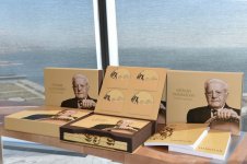 Первая леди Азербайджана Мехрибан Алиева  встретилась с народным артистом Алибабой Мамедовым (ФОТО)