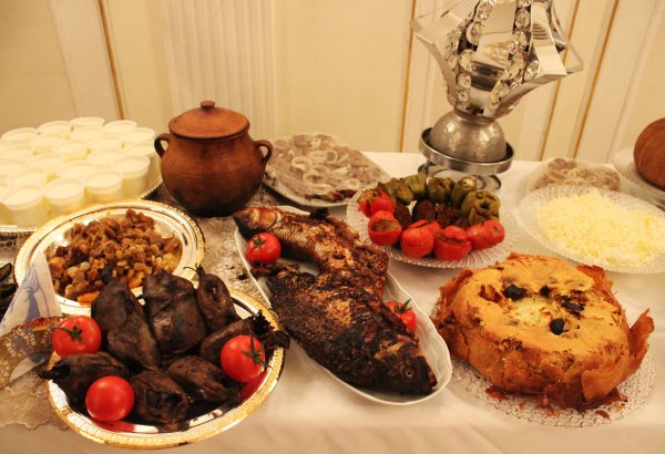 Плов, лявянги, осетрина, жаренный ягненок– очарование Масаллы (ФОТО)