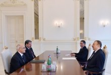 Президент Азербайджана принял министра энергетики Алжира