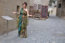 Эльнара Халилова предстала в новом имидже для  TRT Avaz (ФОТО)