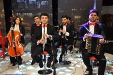 "Бакинское время" народного поэта Бахтияра Вахабзаде (ФОТО)