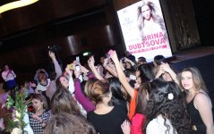 Ирина Дубцова отметила в Баку 33-летие (ФОТО)