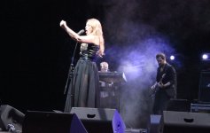 Ирина Дубцова отметила в Баку 33-летие (ФОТО)