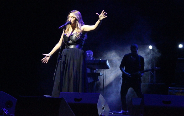 Ирина Дубцова отметила в Баку 33-летие (ФОТО)