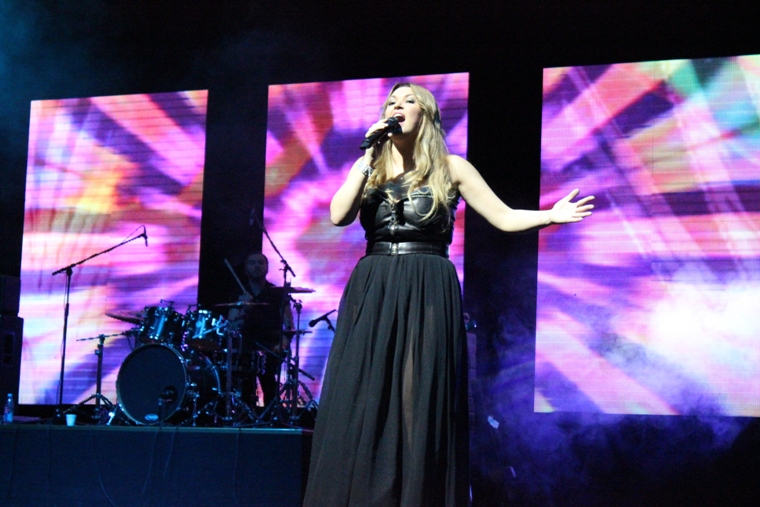 Ирина Дубцова отметила в Баку 33-летие (ФОТО)