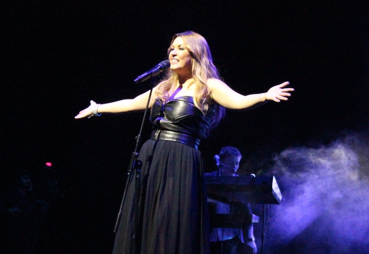 Ирина Дубцова отметила в Баку 33-летие (ФОТО)