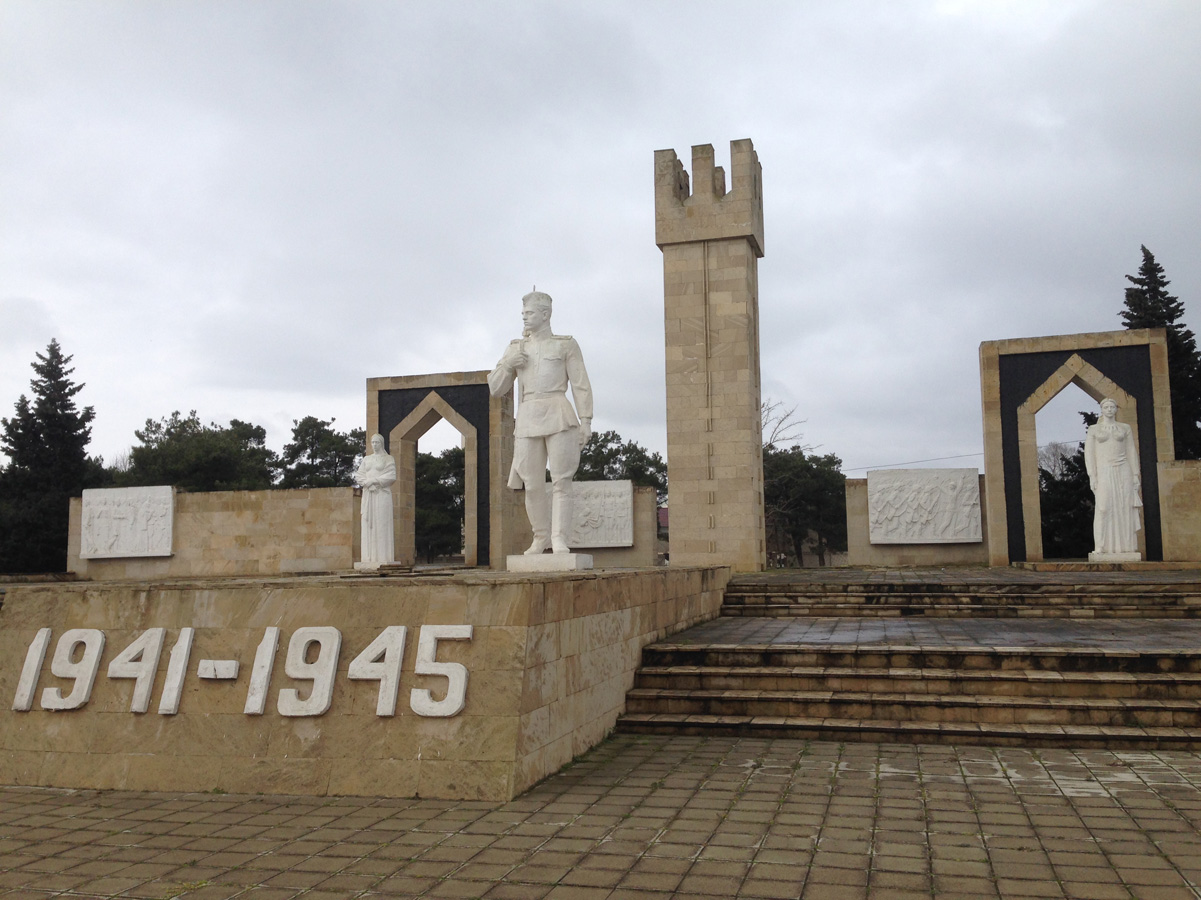 Неизведанный Азербайджан – путешествие в Нефтчалу (ФОТО)