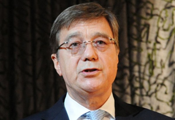 Проблема ВАК не имеет отношения к политике - посол России