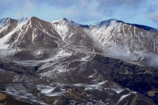 Креативное и зажигательное зимнее шоу "Летающие ковры" в Шахдаге (ФОТО)