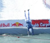 Креативное и зажигательное зимнее шоу "Летающие ковры" в Шахдаге (ФОТО)