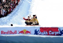 Креативное и зажигательное зимнее шоу "Летающие ковры" в Шахдаге (ФОТО)