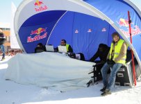 Креативное и зажигательное зимнее шоу "Летающие ковры" в Шахдаге (ФОТО)