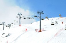 Креативное и зажигательное зимнее шоу "Летающие ковры" в Шахдаге (ФОТО)