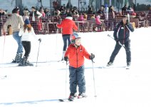 Креативное и зажигательное зимнее шоу "Летающие ковры" в Шахдаге (ФОТО)