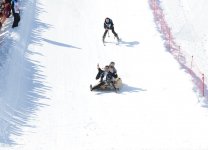 Креативное и зажигательное зимнее шоу "Летающие ковры" в Шахдаге (ФОТО)