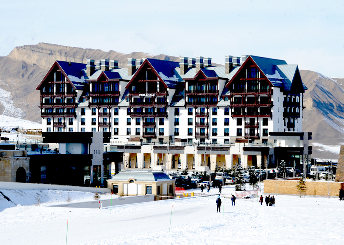 Креативное и зажигательное зимнее шоу "Летающие ковры" в Шахдаге (ФОТО)